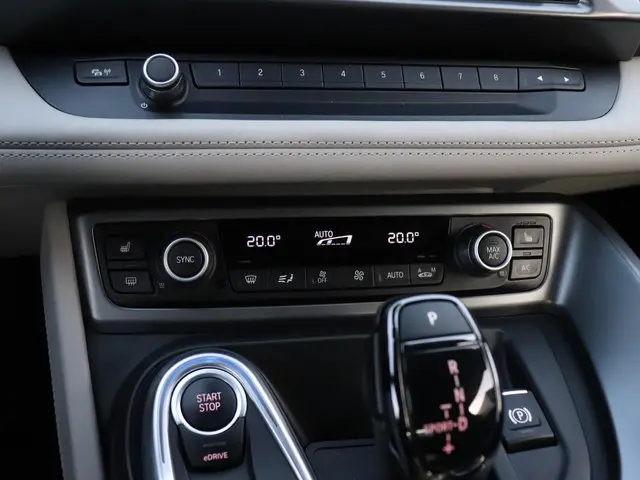 BMW i8 1.5 First Edition 2014 Hybride Benzine 25