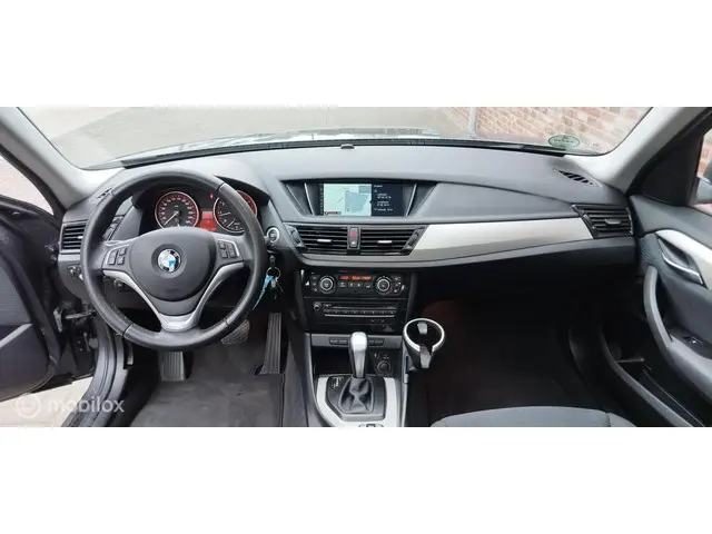 BMW X1 sDrive18i 2013 Benzine 10