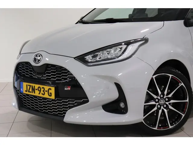Toyota Yaris 1.5 Hybrid GR Sport, 2023 Hybride Benzine 11