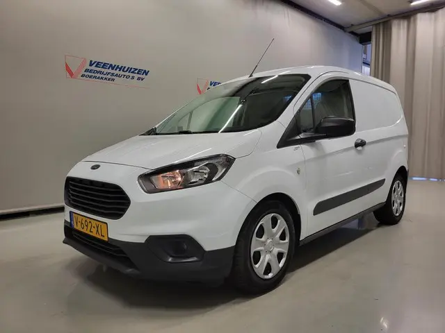Ford Transit Courier 1.5TDCI Euro 6! 2019 Diesel 2