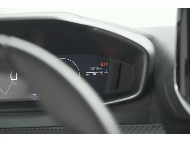 Peugeot 208 PureTech 100 Allure 2024 Benzine 34