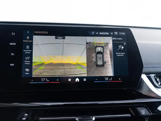 BMW X1 xDrive25e 2025 Hybride Benzine 33