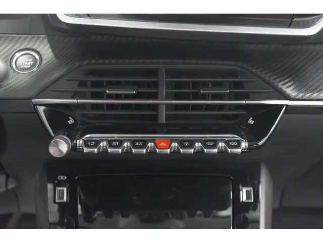 Peugeot 208 PureTech 100 Allure Pack 2023 Benzine 44