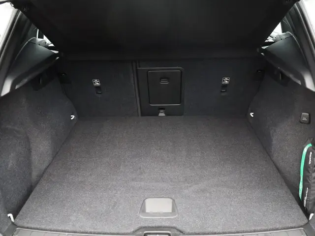 Volvo XC40 Recharge P8 AWD R-Design 2020 Elektrisch 15