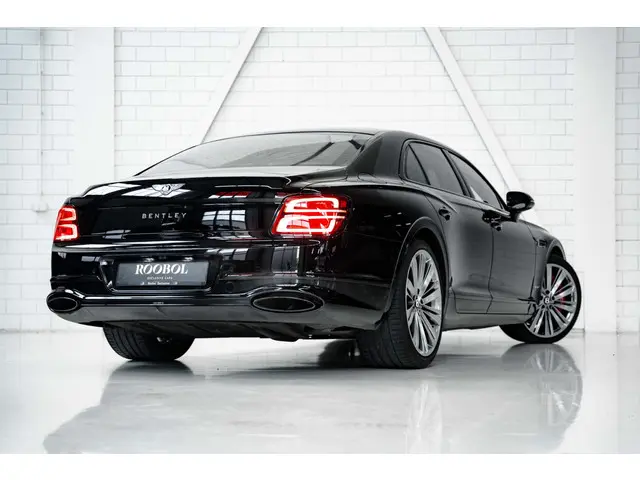 Bentley Flying Spur W12 Speed 2023 Benzine 12