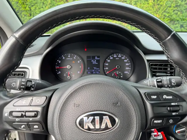 Kia Stonic 1.0 T-GDi DynamicLine Trekhaak 2020 Benzine 17