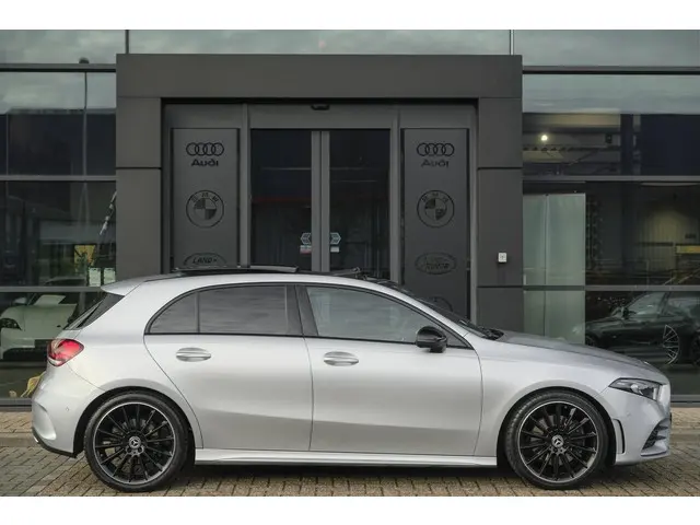 Mercedes-Benz A-Klasse A220 AMG 190pk 2019 Benzine 6