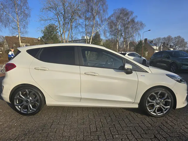 Ford Fiesta 1.0 EcoBoost Hybrid ST-Line X 2021 Benzine 3