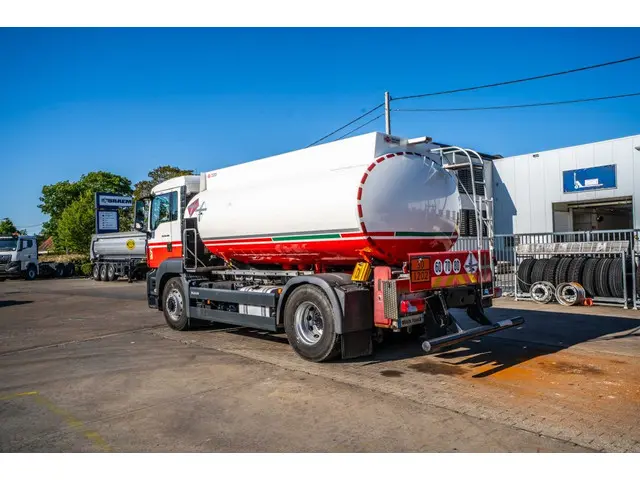 MAN TGS 18.400 4x4H +CM 11.500L /4 COMP 2015 Diesel 5