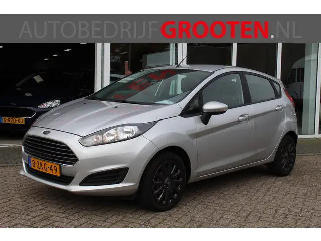 Ford Fiesta 1.0 Style//Navi//Airco//5drs!! 2015 Benzine