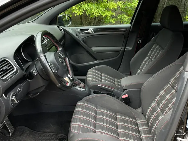 Volkswagen Golf GTI Performance / DSG/Airco 2014 Benzine 9