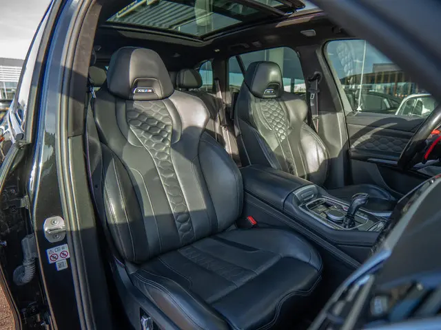 BMW X5 M Competition 2021 Benzine 51
