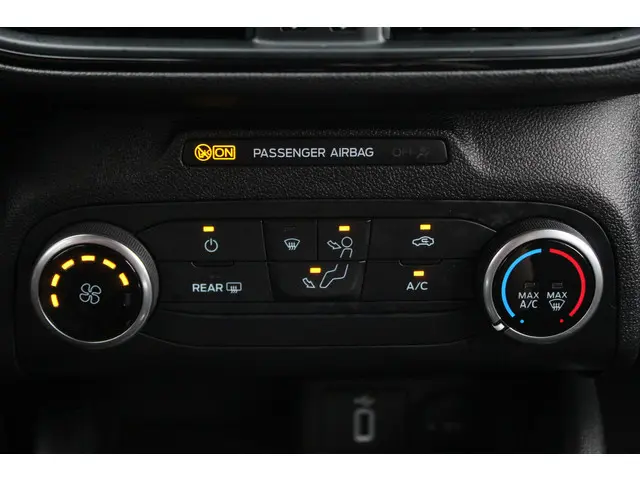 Ford Focus 1.0 EcoBoost ST Line Business 2020 Benzine 18