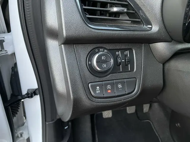 Opel KARL 1.0 Rocks Online Edition 2018 Benzine 14