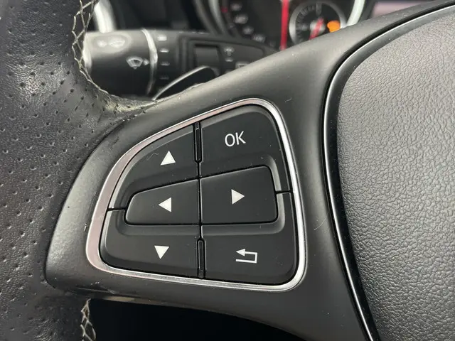 Mercedes-Benz A-Klasse 180 Ambition 2016 Benzine 19