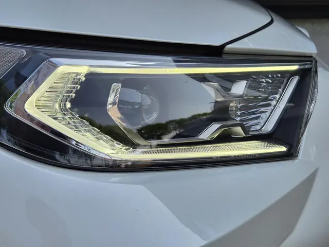 Toyota RAV4 2.5 Hybrid AWD Bi-Tone 2020 Hybride Benzine 17