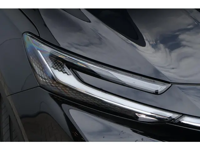 MG Marvel R Luxury 70 kWh 2022 Elektrisch 6