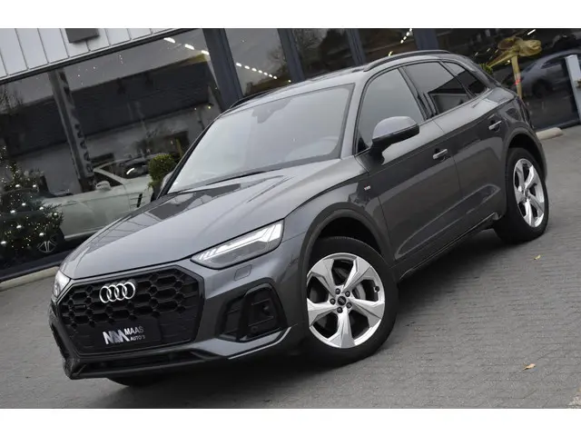 Audi Q5 55 TFSI e S edition 2022 Hybride Benzine 3