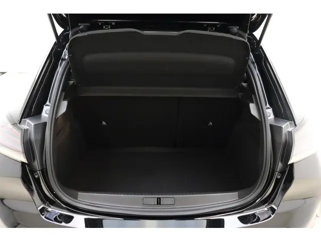Peugeot 208 1.2 PureTech 100 Allure 2024 Benzine 10
