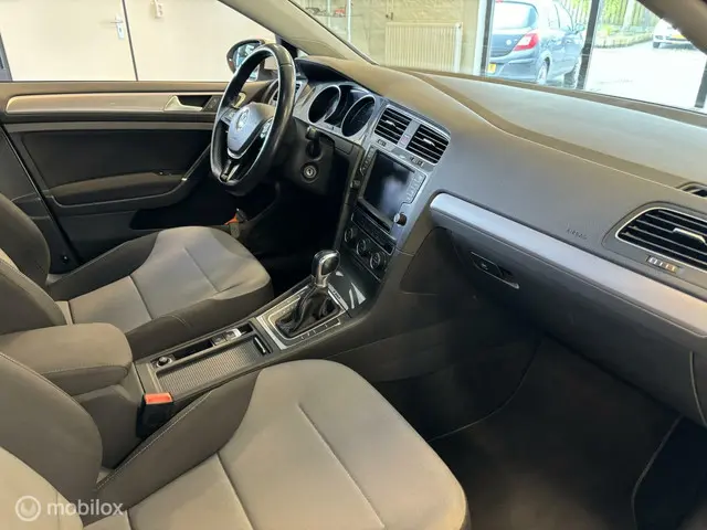 Volkswagen e-Golf , Navi , PDC V+A 2014 Elektrisch 7