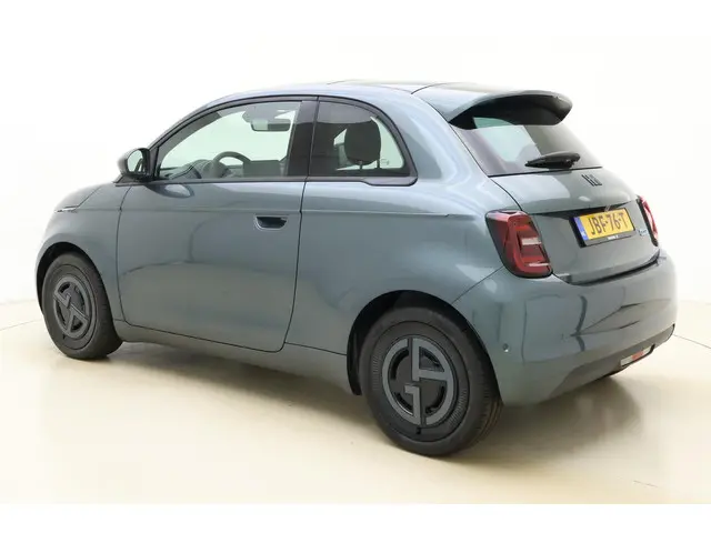 Fiat 500 Giorgio Armani Edition 42 kWh 2025 Elektrisch 4