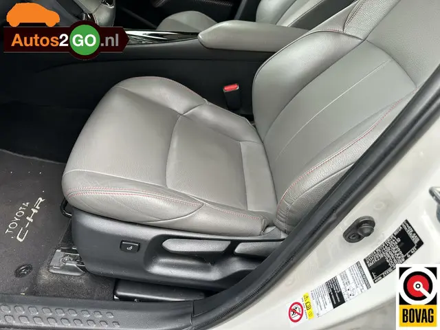 Toyota C-HR 1.8 Hybrid Executive 2018 Hybride Benzine 16