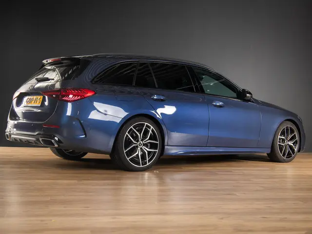 Mercedes-Benz C-Klasse 2
