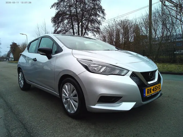 Nissan Micra 1.0L Visia ( 2017 Navi ) 2017 Benzine 2