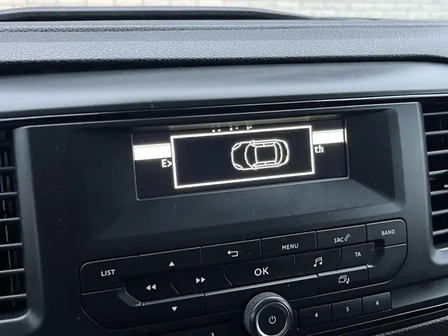 Opel Vivaro bestel 2.0 CDTI L2H1 Edition 2021 Diesel 17