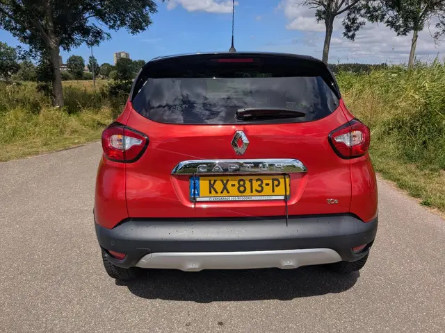 Renault Captur 0.9 TCe Helly Hansen 2015 Benzine 5