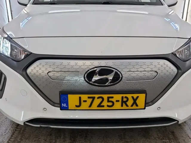 Hyundai IONIQ Premium EV 38 kWh SOH 100% 2020 Elektrisch 6