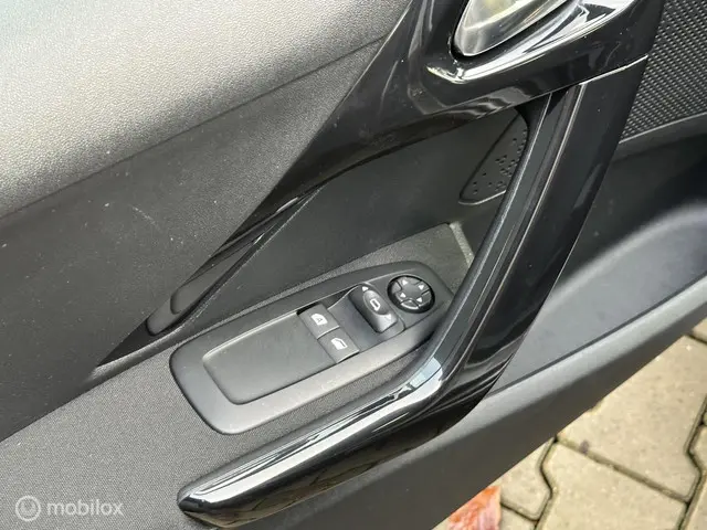 Peugeot 208 1.2 82PK STYLE | CRUISE | PDC | NAVI | 2015 Benzine 19