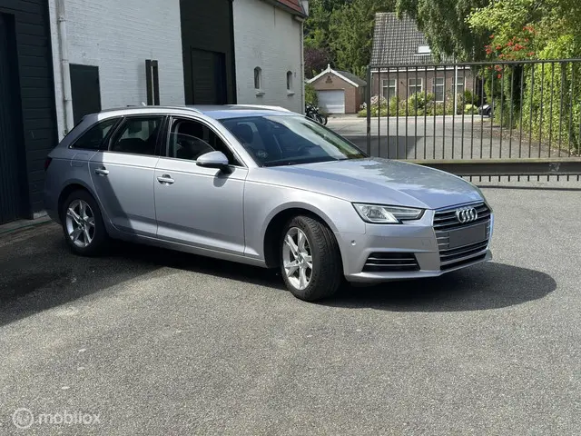Audi A4 2.0 TFSi 190PK Ultra Sport 2017 Benzine 2