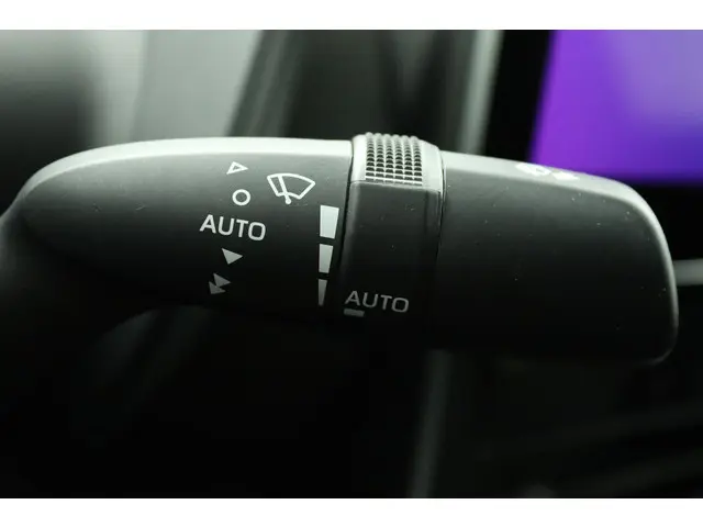 Toyota bZ4X Business Plus 71 kWh 2023 Elektrisch 33