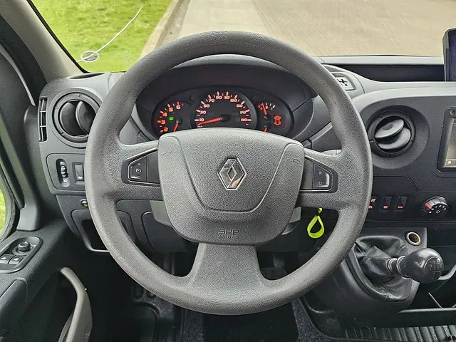 Renault Master 2.3 2018 Diesel 11
