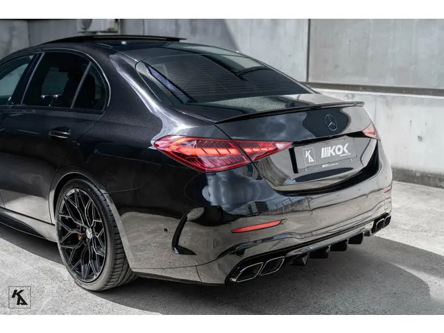 Mercedes-Benz C-Klasse 300 AMG Line 2021 Benzine 13