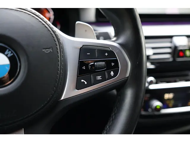 BMW 5 Serie Touring 530i High Executive 2023 Benzine 21