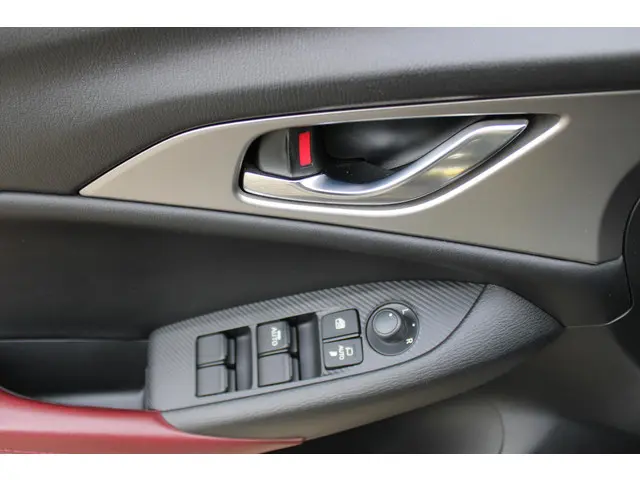 Mazda CX-3 2.0 SkyActiv-G 120 GT-M 2018 Benzine 15