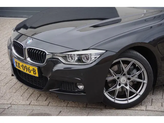 BMW 3 Serie 330e M-sport LEDER/NAVI 2016 Hybride Benzine 24
