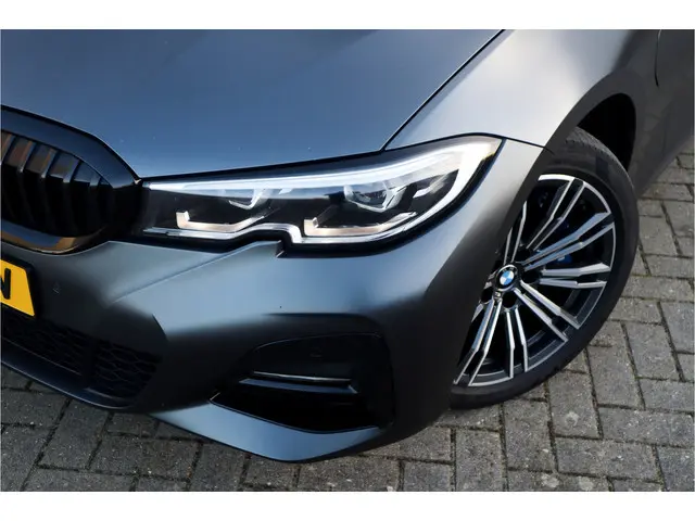 BMW 3 Serie 330e High Ex M-Sport 2020 Hybride Benzine 31