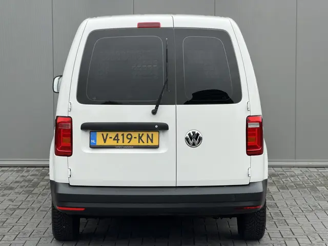 Volkswagen Caddy 2.0 TDI L1H1 BMT Trendline 2018 Diesel 4