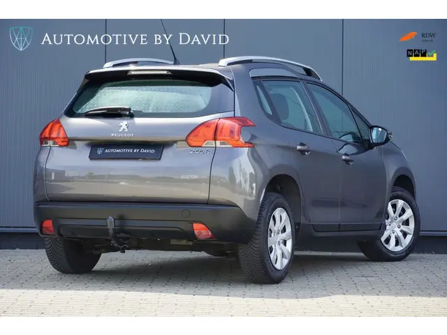Peugeot 2008 1.2 VTi 82 pk ACTIVE 2014 Benzine 2