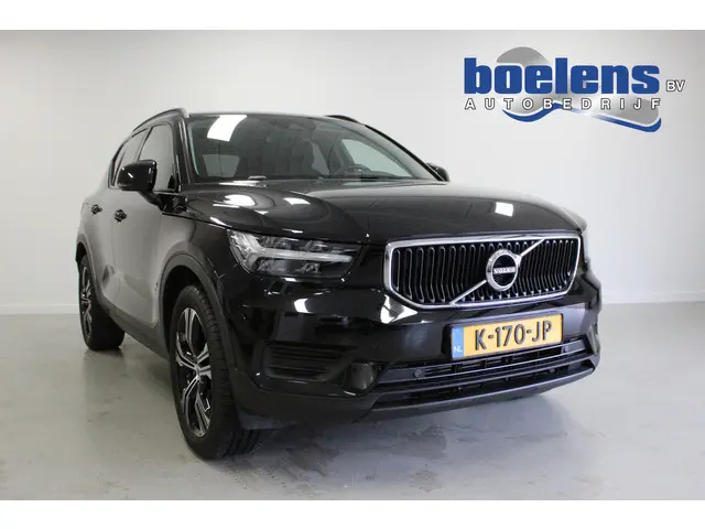 Volvo XC40 1.5 T2 Momentum Core 2021 Benzine