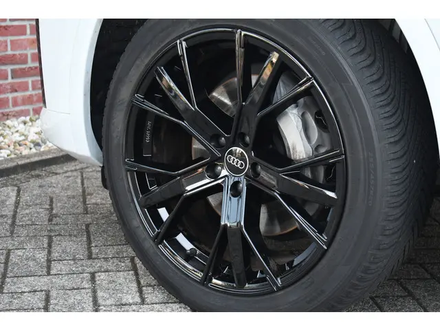 Audi Q5 50 TFSI e S-Edition 2023 Hybride Benzine 36