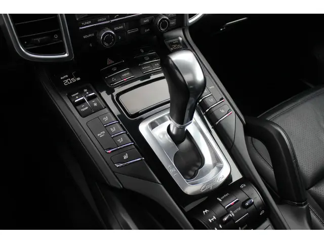 Porsche Cayenne 3.0 D 2012 Diesel 27