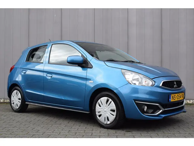 Mitsubishi Space Star 1.0 5Drs Cool+ 2017 Benzine 18