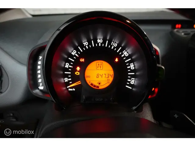 Peugeot 108 1.0 e-VTi Allure 2019 Benzine 19