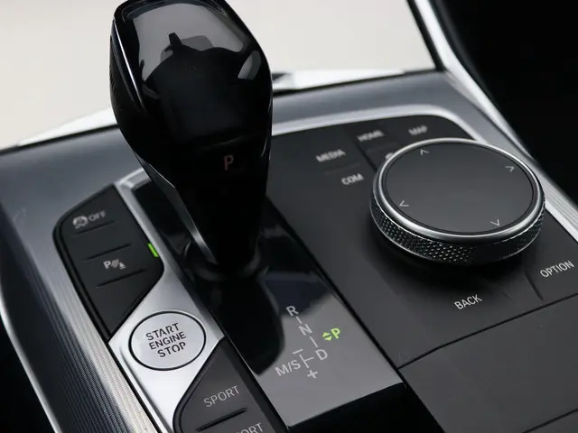 BMW 3 Serie Sedan 320d xDrive 2021 Diesel 25