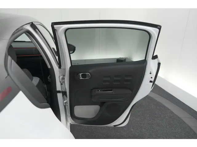 Citroën C3 PureTech 82 C-Series 2021 Benzine 57