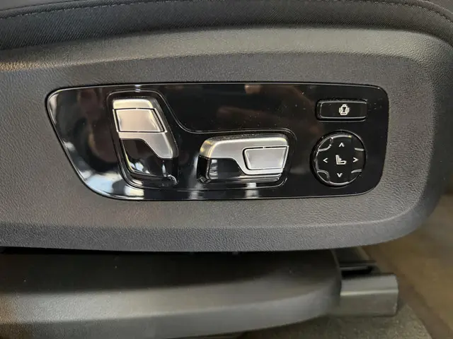 BMW X5 xDrive50e 2023 Hybride Benzine 7